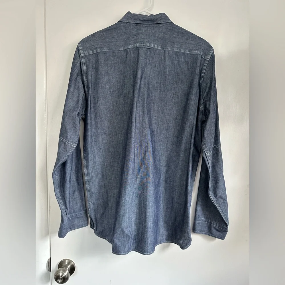 Levi's Denim Button-Up Shirt - Picture 2 of 4